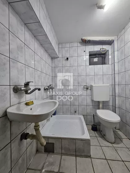 Breskvin cvet | 4zida.rs