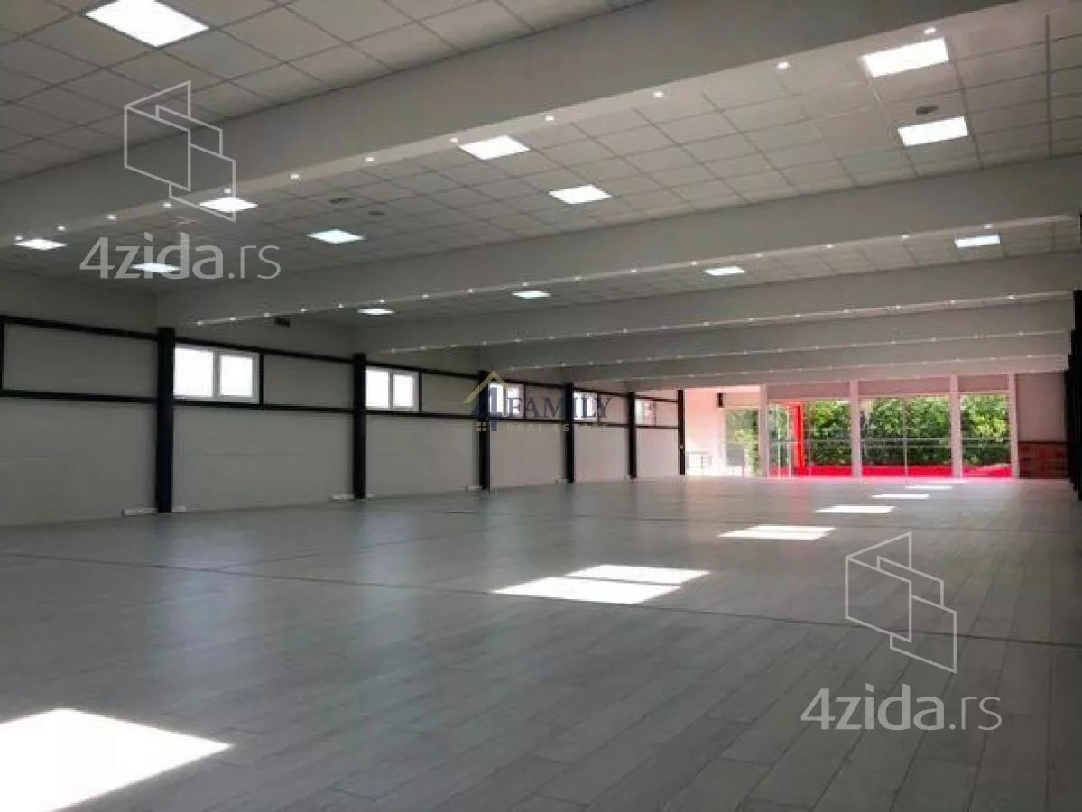 Poslovni prostor | 4zida