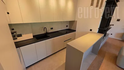 KLINIČKI CENTAR | 4zida.rs