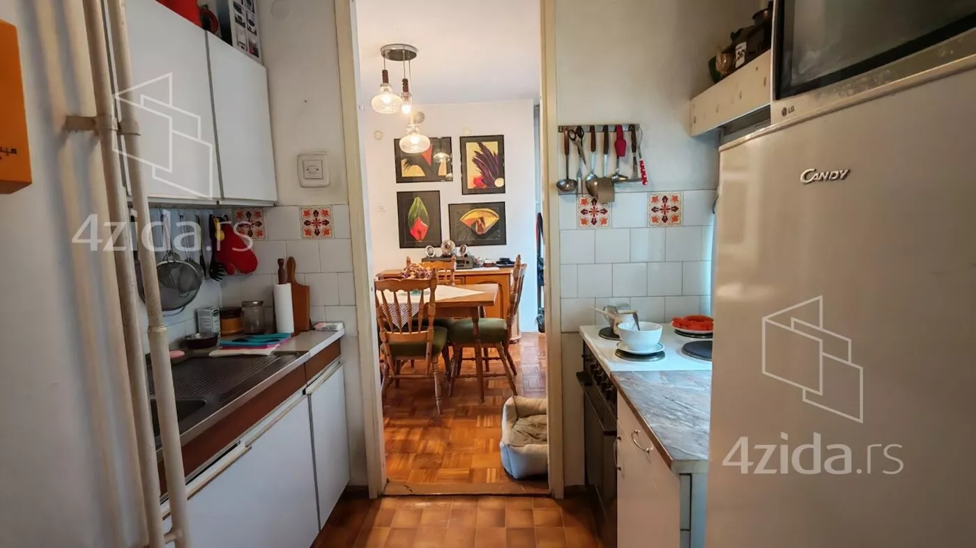 Troiposoban stan | 4zida
