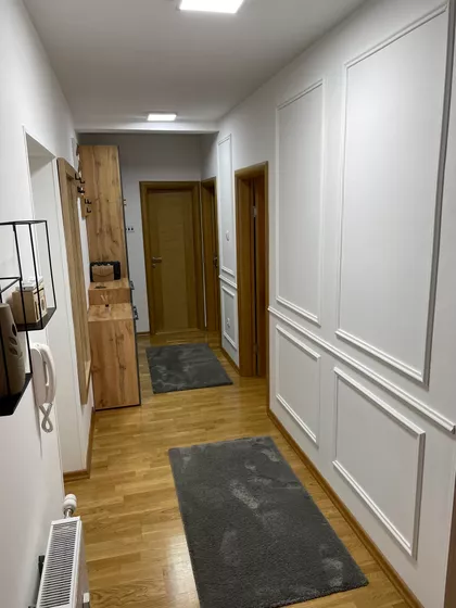 Mala Amerika | 4zida.rs