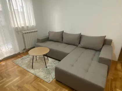 Podujevska | 4zida.rs