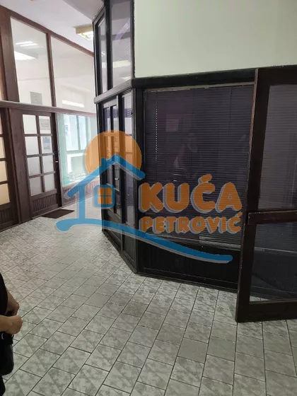 Trg revolucije | 4zida.rs