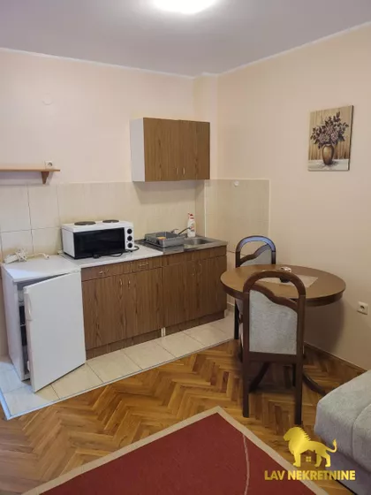 DANILA KIŠA | 4zida.rs