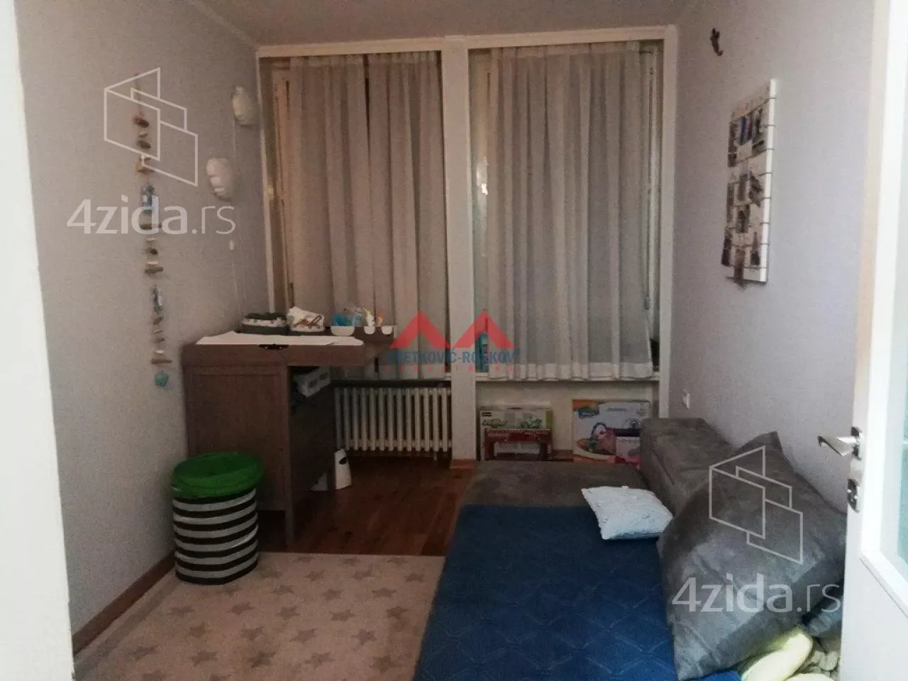 Troiposoban stan | 4zida