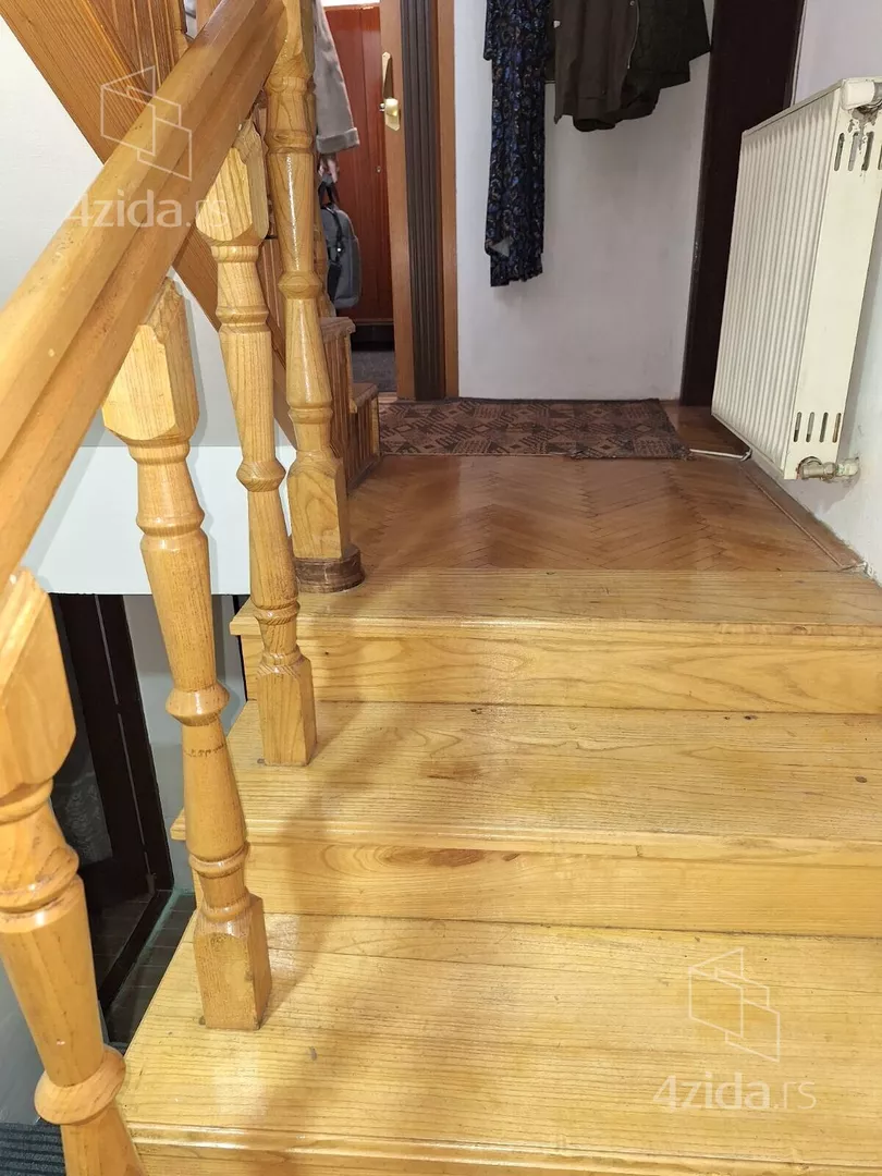 4-etažna kuća | 4zida