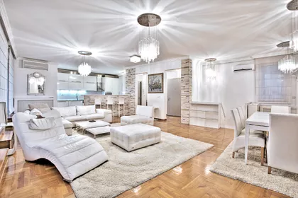 Čuburska | 4zida.rs