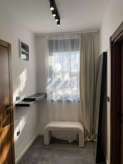 Izvidnička | 4zida.rs