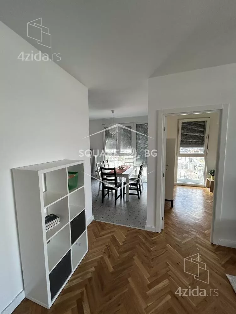 Četvoroiposoban stan | 4zida