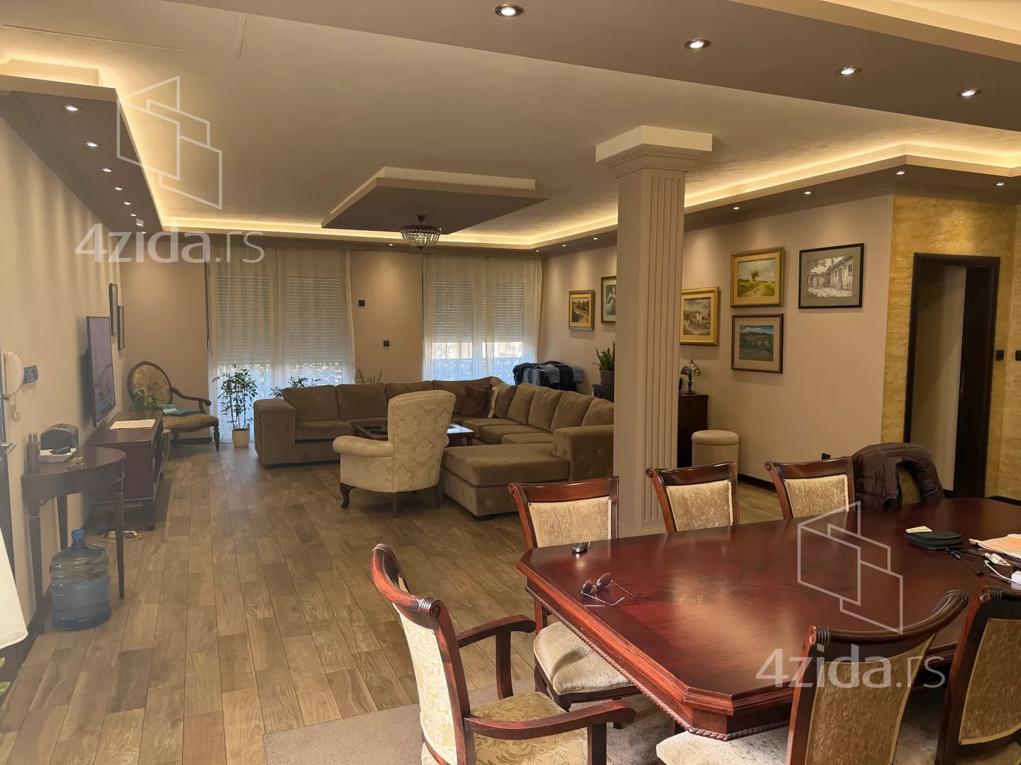 Petosoban stan | 4zida