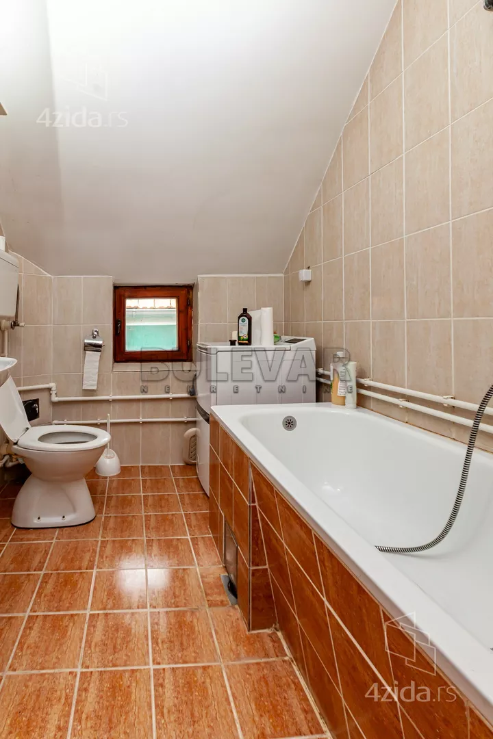 3-etažna kuća | 4zida