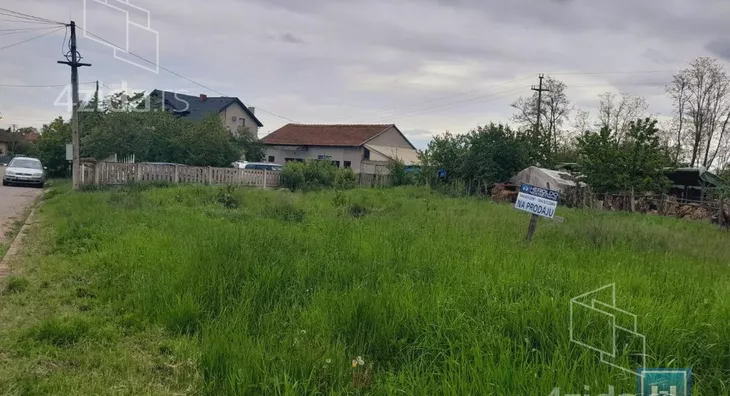 Plac | 4zida