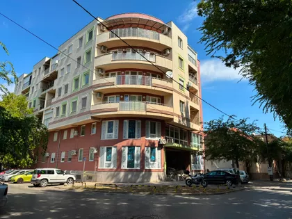 Žarka Zrenjanina 12 | 4zida.rs