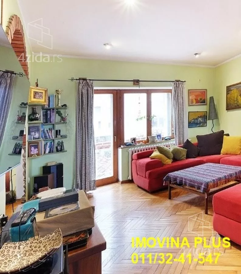 Šestosoban stan | 4zida