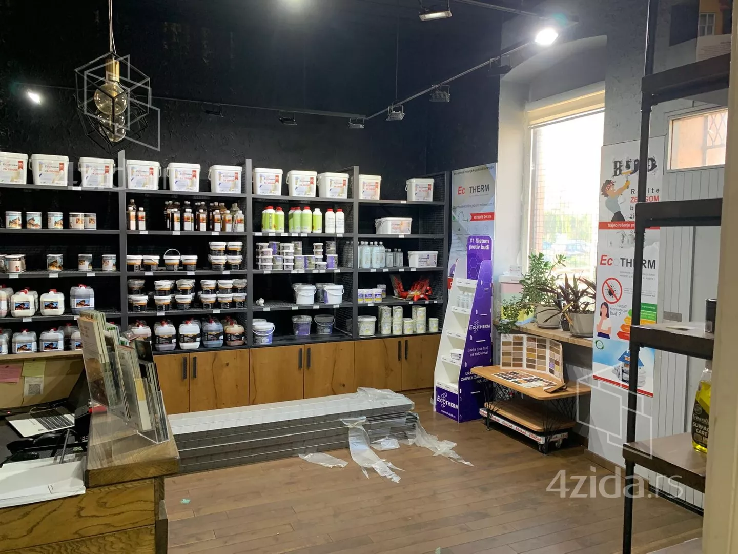 Poslovni prostor | 4zida