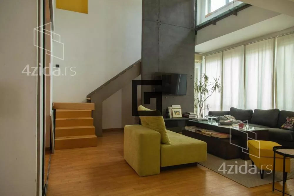 Petosoban stan | 4zida