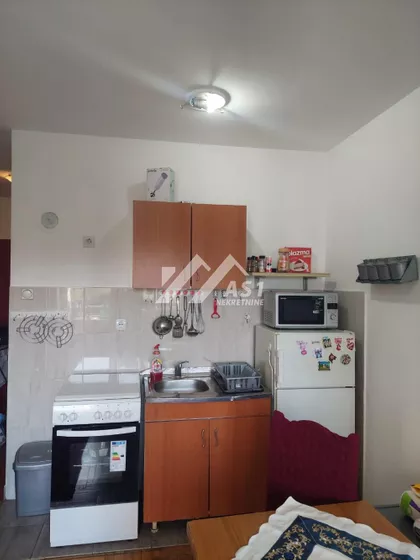 Bulevar Cara Lazara | 4zida.rs