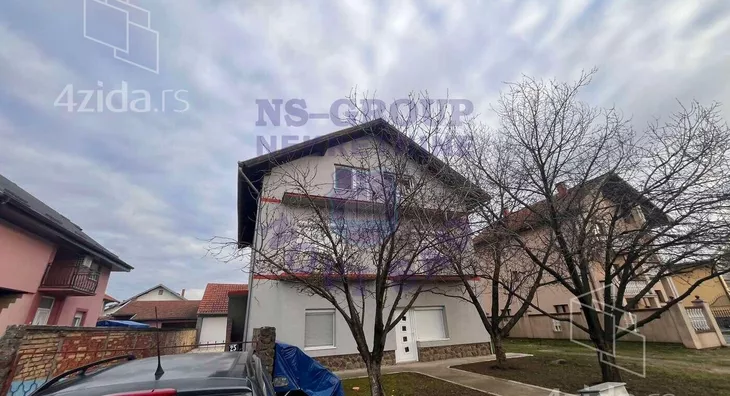 3-etažna kuća | 4zida