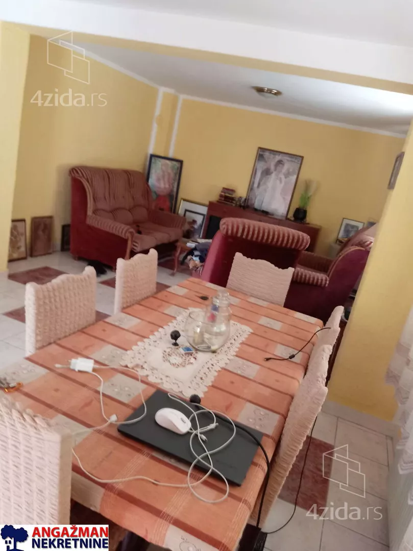 3-etažna kuća | 4zida