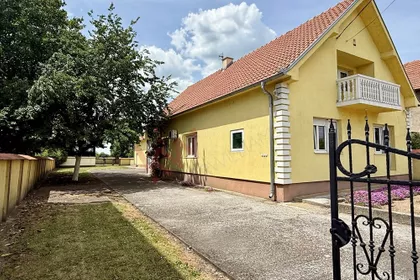 Šimanovci | 4zida.rs