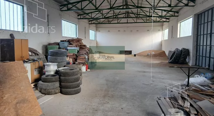 Poslovni prostor | 4zida