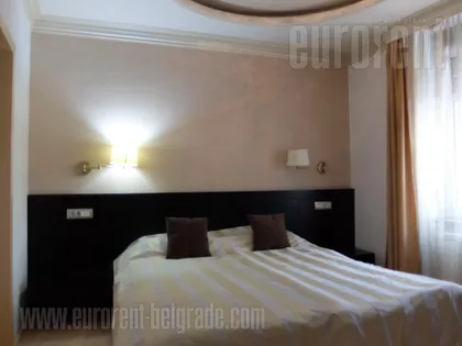 KNEZ MIHAILOVA | 4zida.rs