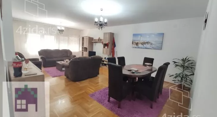 Petosoban stan | 4zida