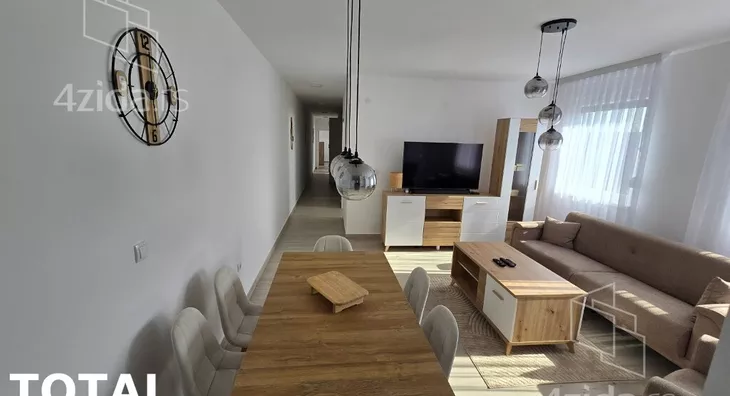Četvoroiposoban stan | 4zida