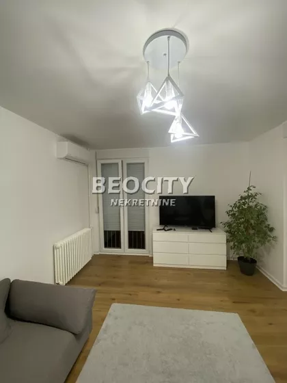 Drage Spasić | 4zida.rs