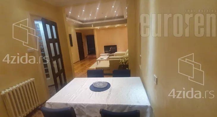 Troiposoban stan | 4zida