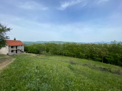 Đure Daničića bb | 4zida.rs