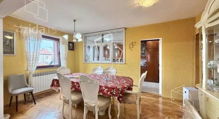 4-etažna kuća | 4zida