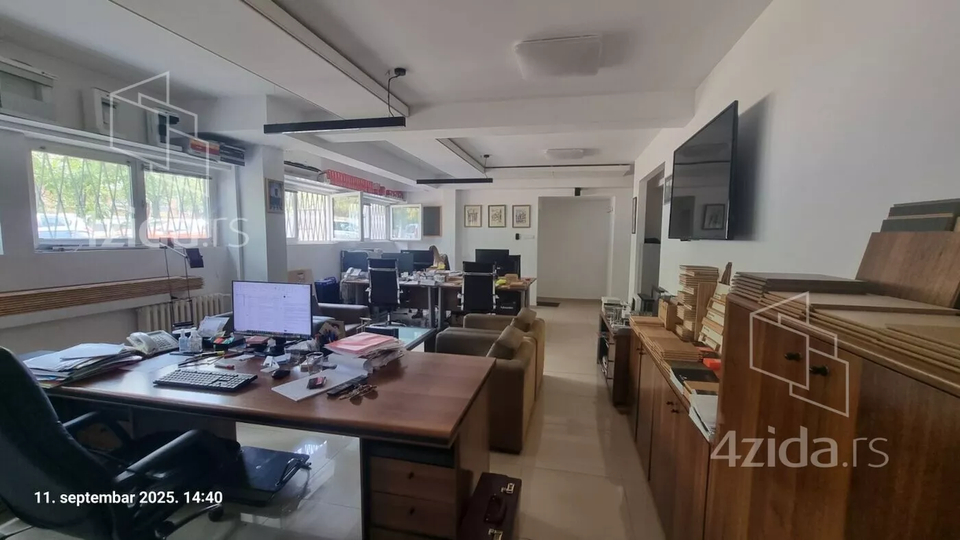 Poslovni prostor | 4zida