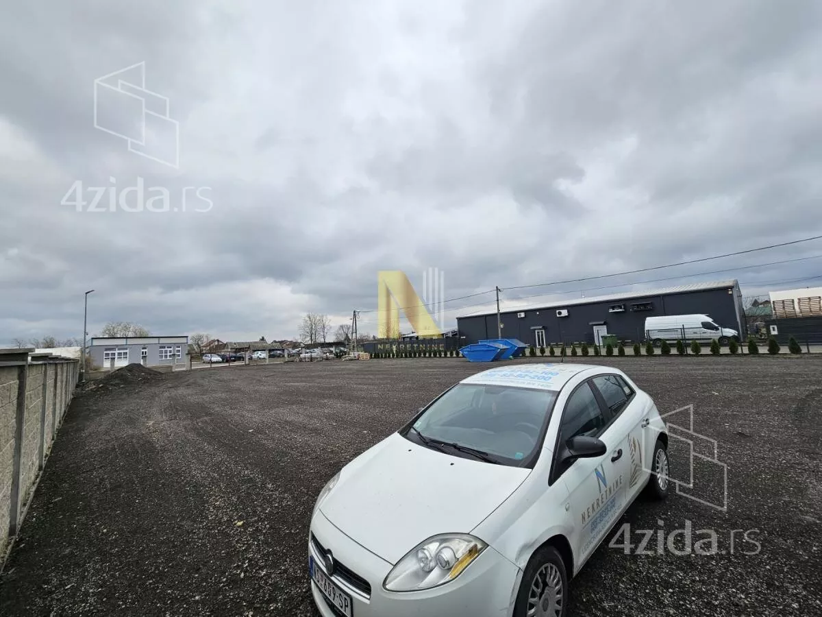 Plac | 4zida