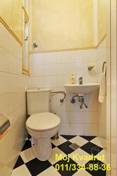 Četvoroiposoban stan | 4zida