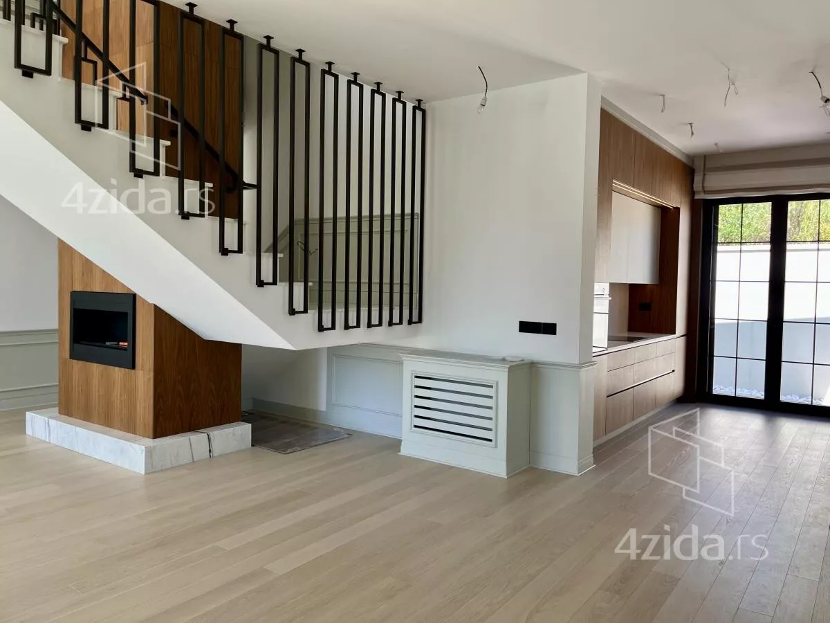 Kuća | 4zida