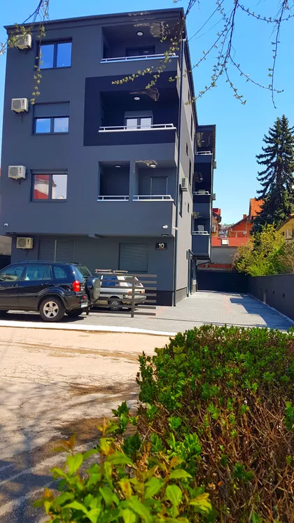 Konrada Žilnika 10 | 4zida.rs