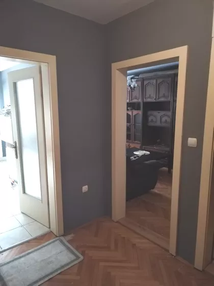 Stojana Novakovića 27 | 4zida.rs