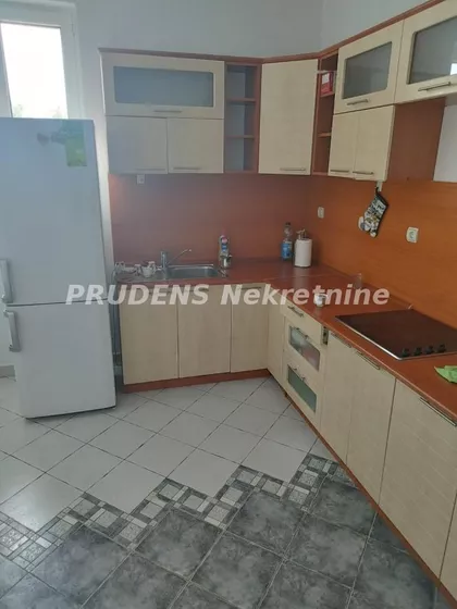 Vojvođanska | 4zida.rs