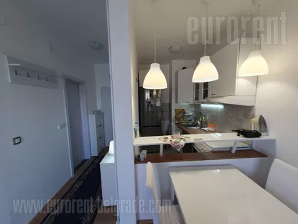 GUNDULIĆEV VENAC | 4zida.rs