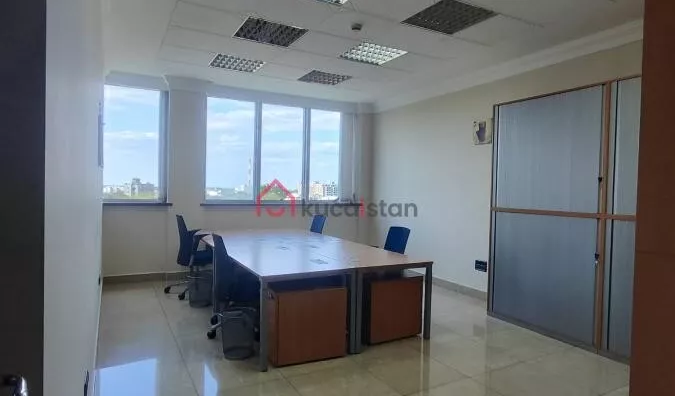 Poslovna zgrada | 4zida