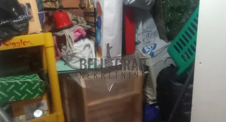 Šestosoban stan | 4zida