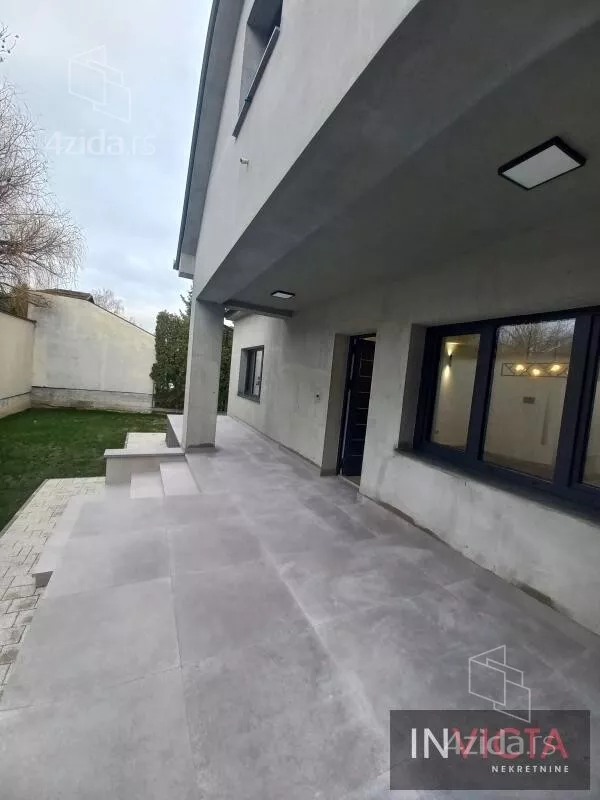 Kuća | 4zida