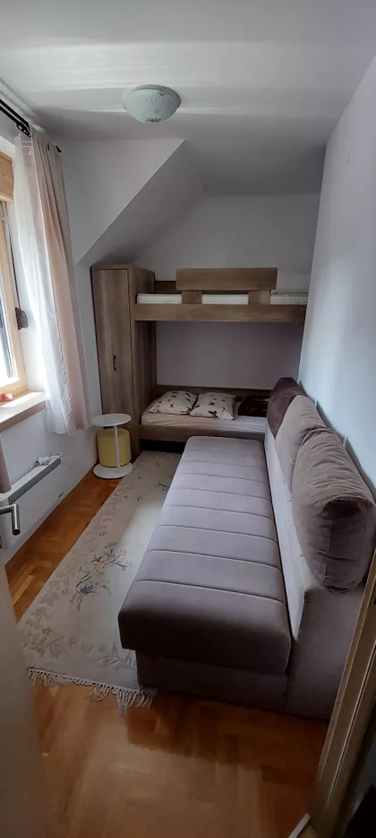 Jelena Anžujska 26 | 4zida.rs