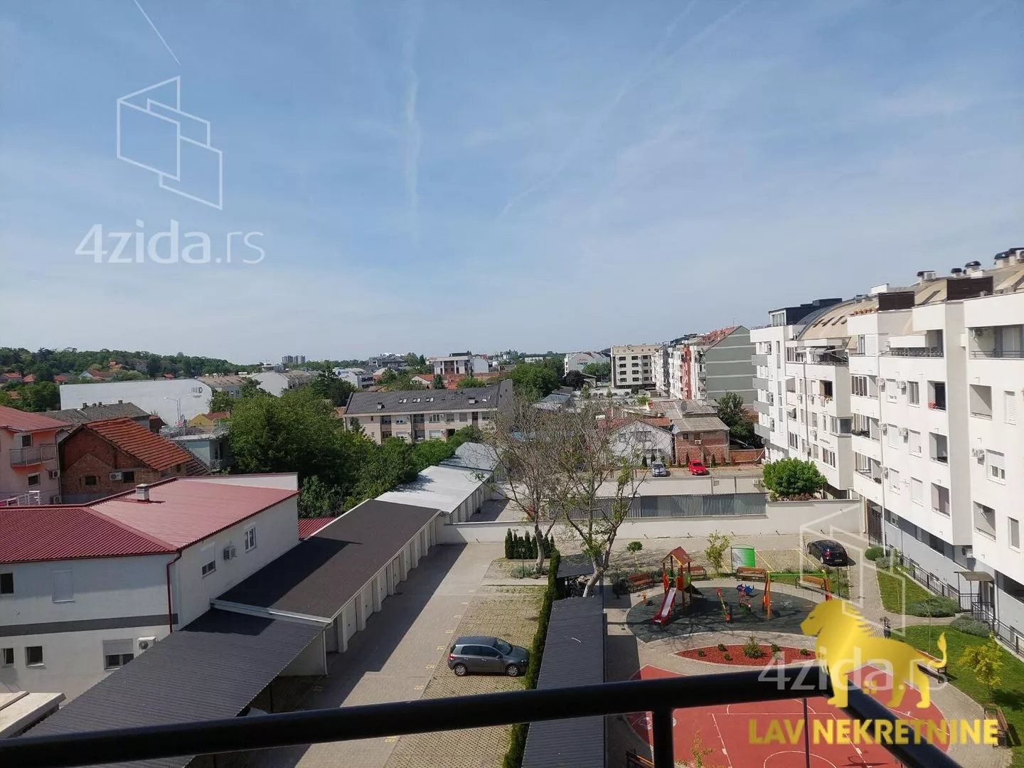 Jednoiposoban stan | 4zida