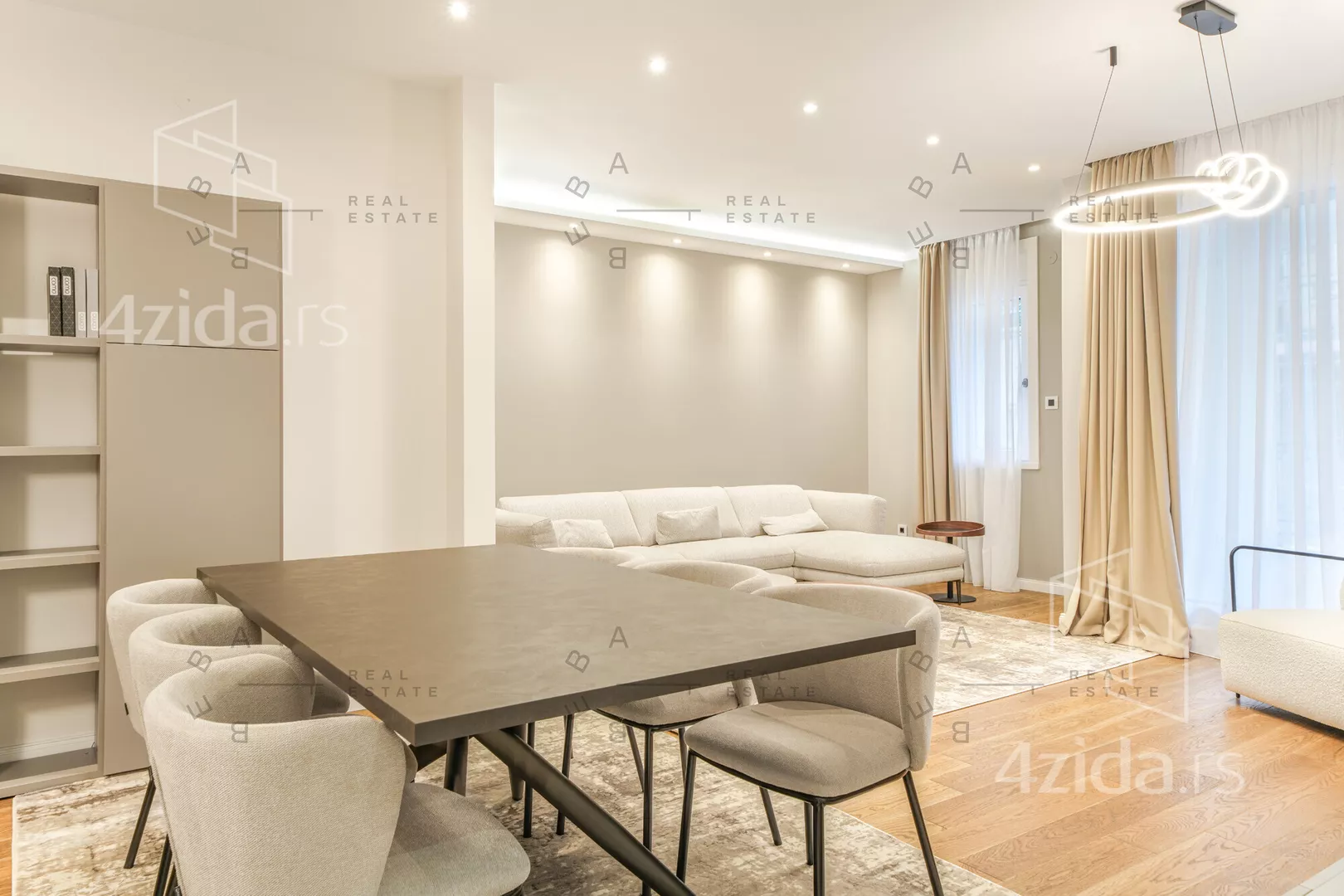 Četvorosoban stan | 4zida