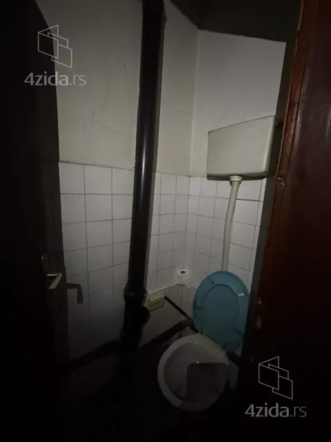 Lokal | 4zida