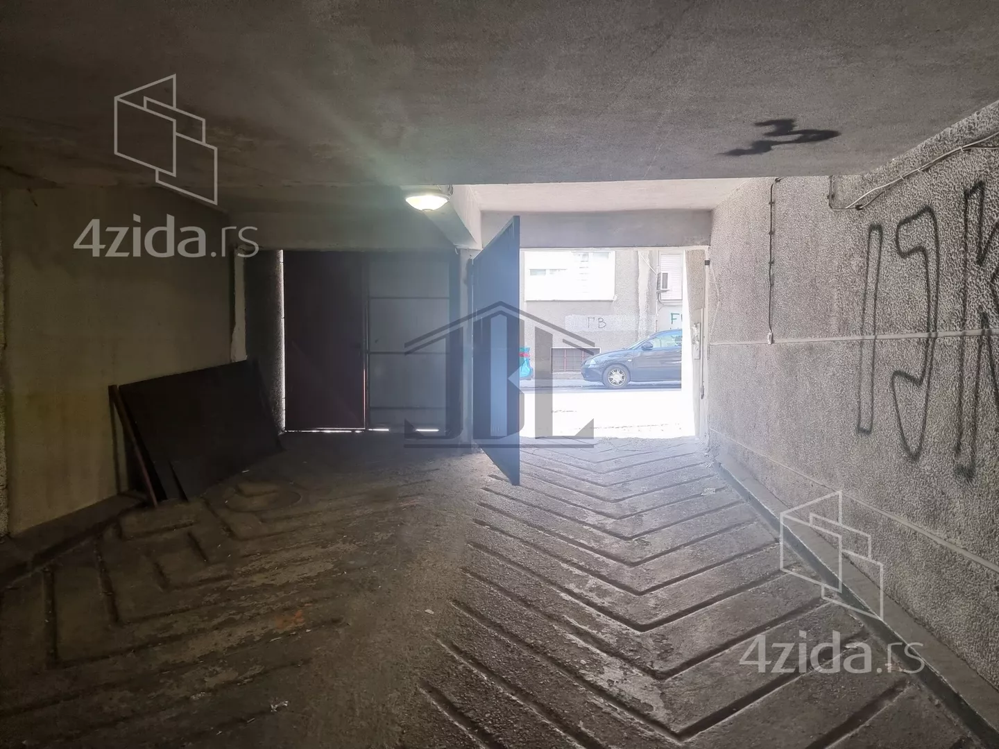 Garaža/Parking | 4zida