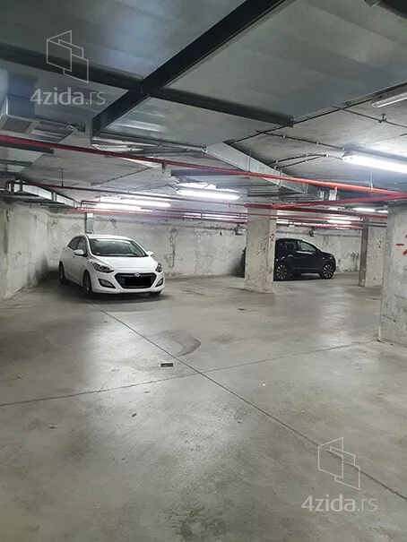 Garaža | 4zida