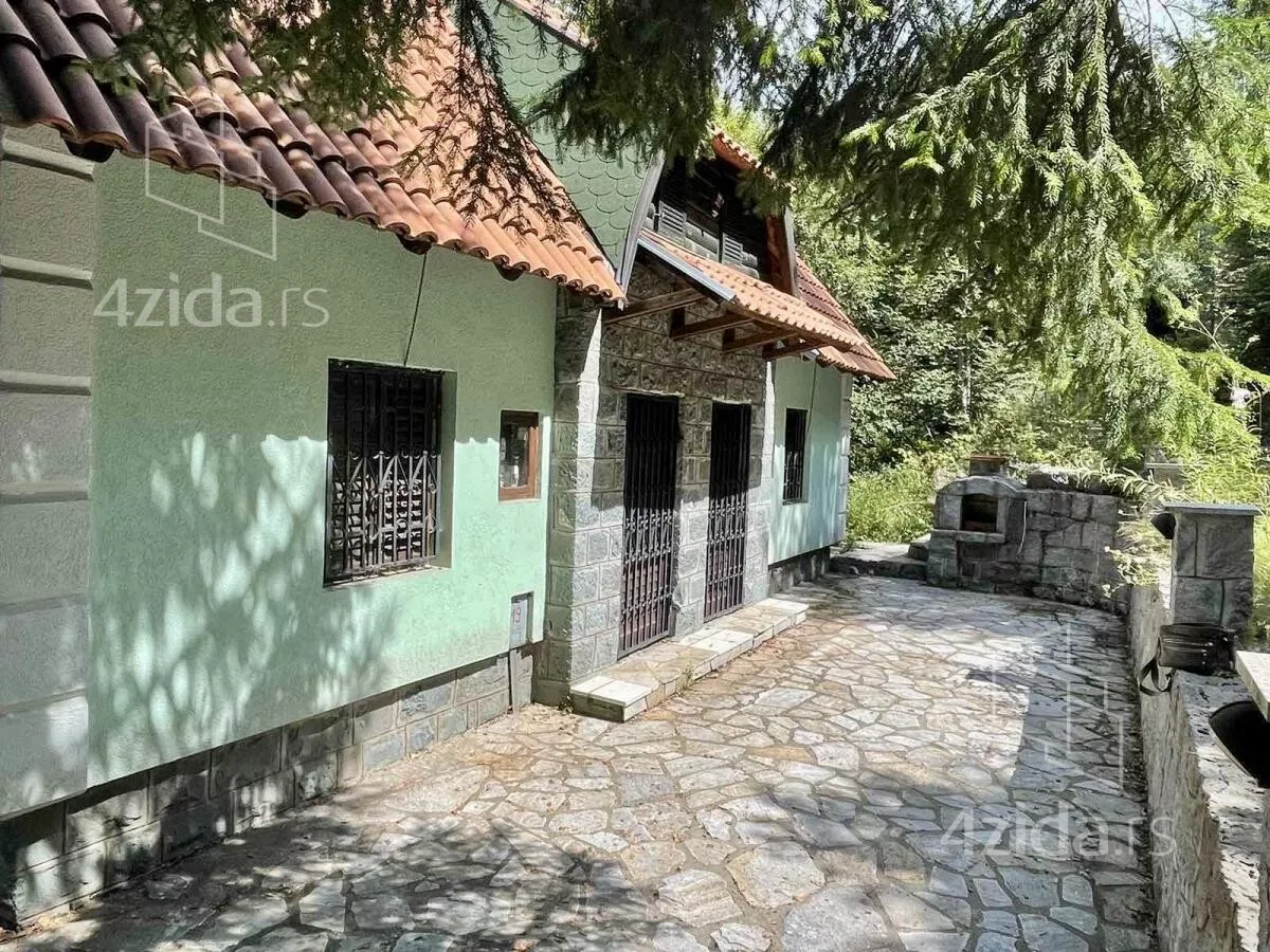 Kuća | 4zida
